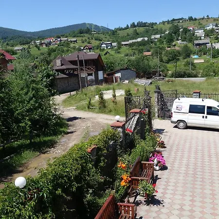 Ukrainochka Guest house *